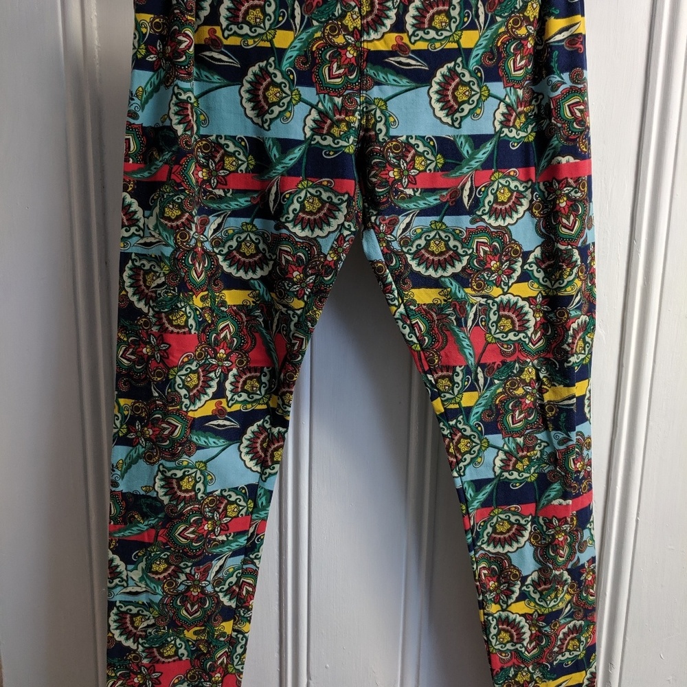 Striped Paisley TC Lularoe Leggings